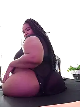 Snapshot of SamaraArtiaga1 chatting on 7, 10, 2025 SamaraArtiaga1 online show from 7, 10, 2025