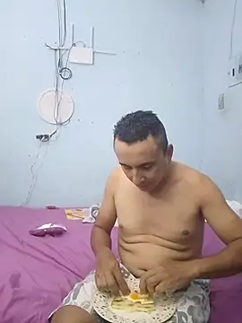 miroqui143 online show from 11, 11, 2025