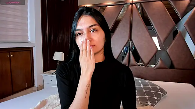 AidaJones online show from 16, 4, 2026