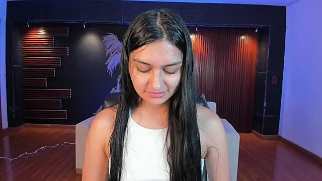 AidaJones online show from 18, 9, 2025