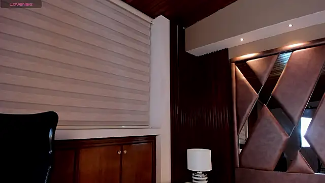 AidaJones online show from 10, 2, 2026