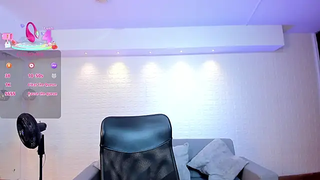 AidaJones online show from 4, 10, 2025