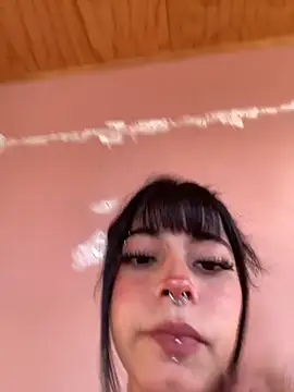 kiittyselenita online show from 14, 2, 2026