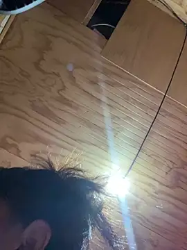 kiittyselenita online show from 17, 4, 2026