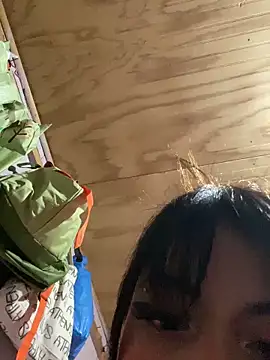 kiittyselenita online show from 9, 4, 2026