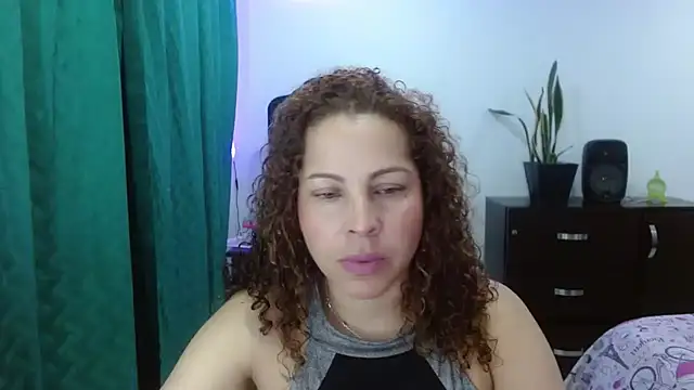 Yanis Ariel12 online show from 23, 11, 2025