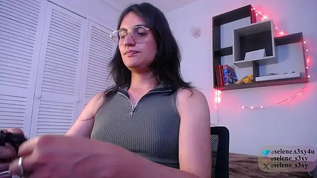 selene s3x online show from 20, 12, 2025