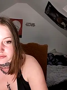 Amatrice X online show from 22, 4, 2026