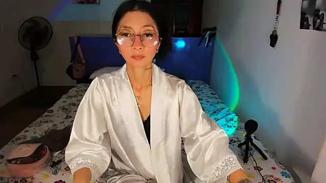 Anais lux online show from 6, 6, 2026