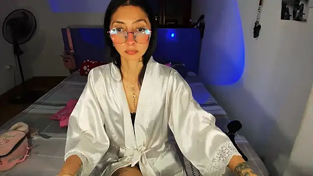 Anais lux online show from 10, 6, 2026