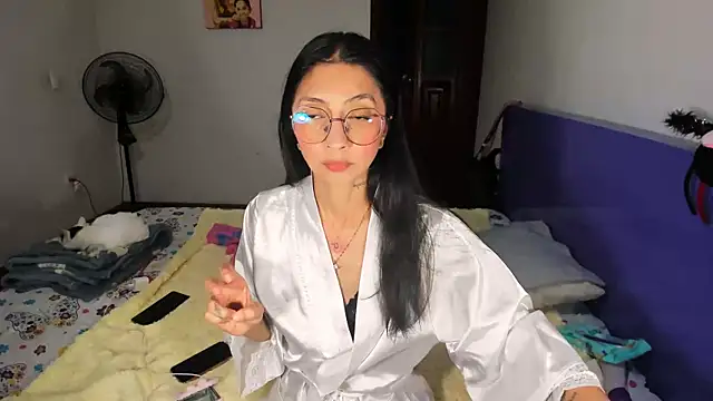 Anais lux online show from 10, 4, 2026