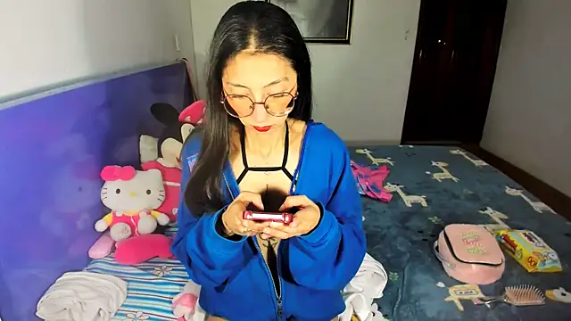 Anais lux online show from 21, 7, 2026