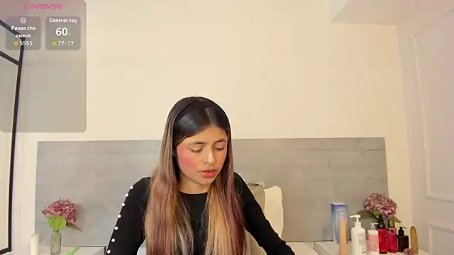 sunnyWhitee online show from 23, 4, 2026