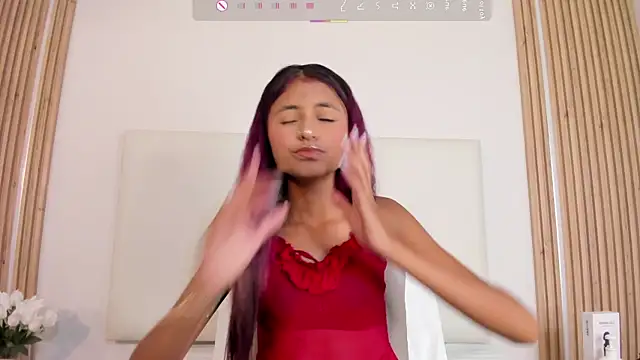 sunnyWhitee online show from 13, 5, 2026