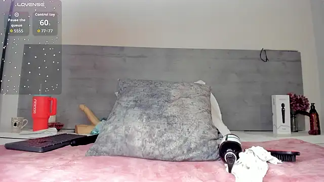 sunnyWhitee online show from 10, 7, 2026