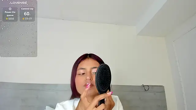 sunnyWhitee online show from 30, 6, 2026