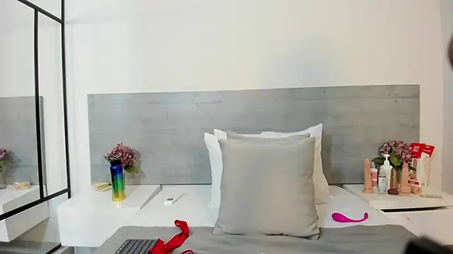 sunnyWhitee online show from 22, 10, 2025