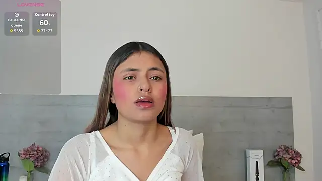sunnyWhitee online show from 22, 4, 2026
