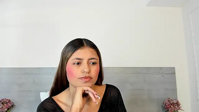 sunnyWhitee online show from 29, 3, 2026