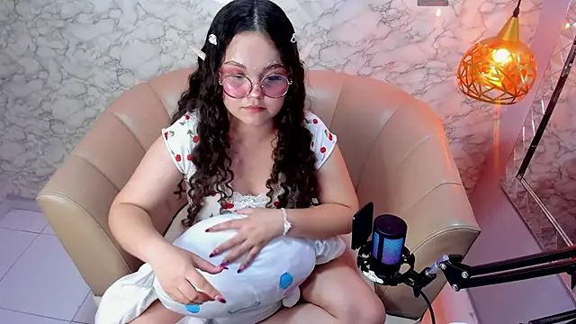 ShylySweet online show from 29, 10, 2025