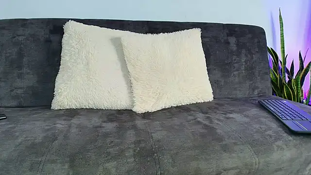 IsaXander743 online show from 14, 11, 2025