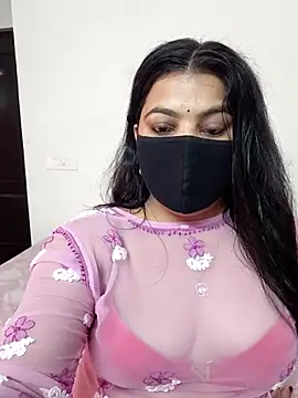 Snapshot of Aavya_007 chatting on 4, 6, 2026 Aavya 007 online show from 4, 6, 2026