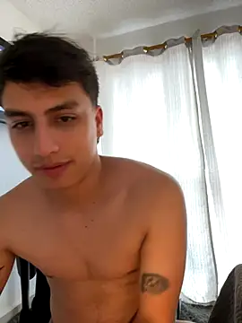 Snapshot of ErosVale chatting on 14, 11, 2025 ErosVale online show from 14, 11, 2025