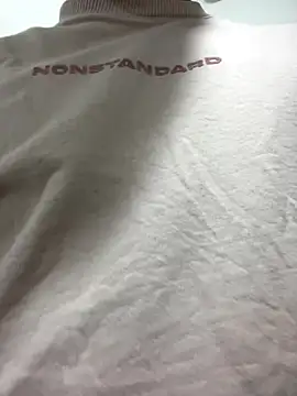 Snapshot of ErosVale chatting on 4, 10, 2025 ErosVale online show from 4, 10, 2025