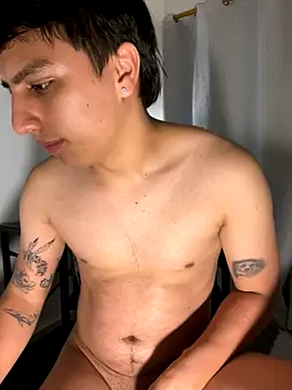 Snapshot of ErosVale chatting on 29, 10, 2025 ErosVale online show from 29, 10, 2025