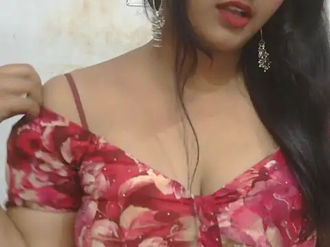 Snapshot of POOJA_199 chatting on 5, 5, 2026 POOJA 199 online show from 5, 5, 2026