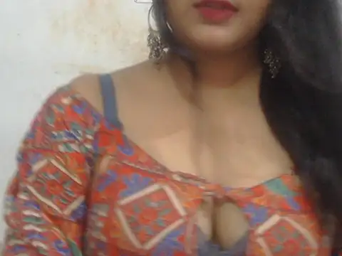 Snapshot of POOJA_199 chatting on 4, 7, 2026 POOJA 199 online show from 4, 7, 2026