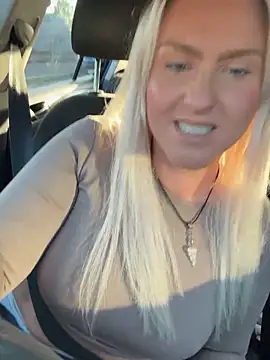 Charleigh xx online show from 8, 9, 2025