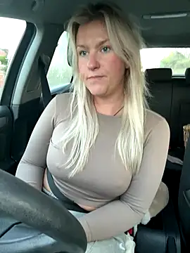 Charleigh xx online show from 9, 9, 2025