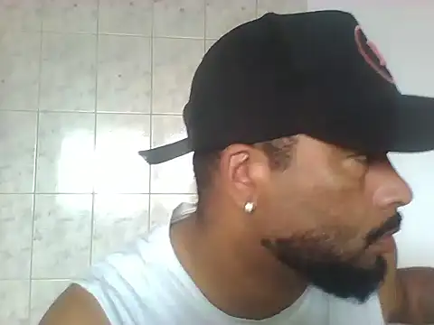 Snapshot of OliveiraSeven chatting on 9, 5, 2026 OliveiraSeven online show from 9, 5, 2026