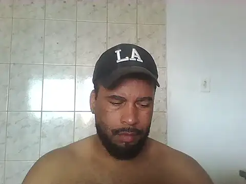 Snapshot of OliveiraSeven chatting on 8, 5, 2026 OliveiraSeven online show from 8, 5, 2026
