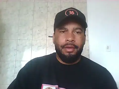 Snapshot of OliveiraSeven chatting on 11, 5, 2026 OliveiraSeven online show from 11, 5, 2026