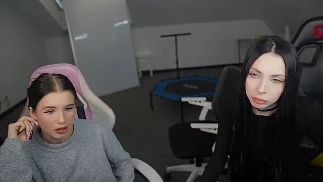 VivianSweet  online show from 24, 3, 2026