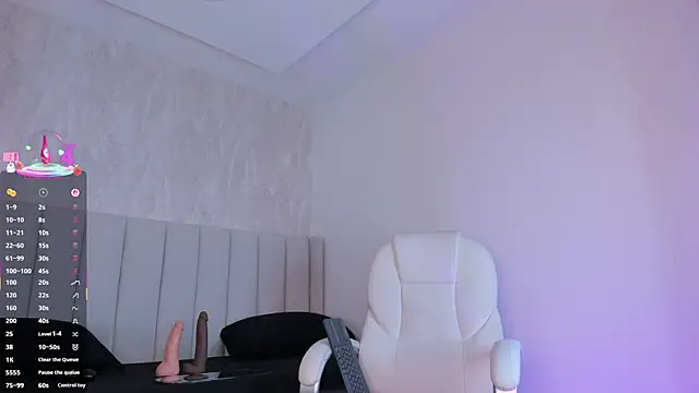 mafe-saenz online show from 28, 10, 2025