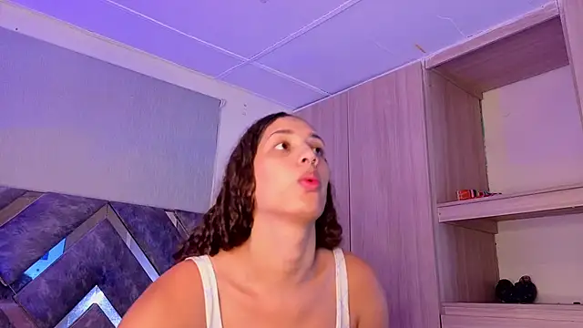 Snapshot of candice777 chatting on 25, 11, 2025 candice777 online show from 25, 11, 2025