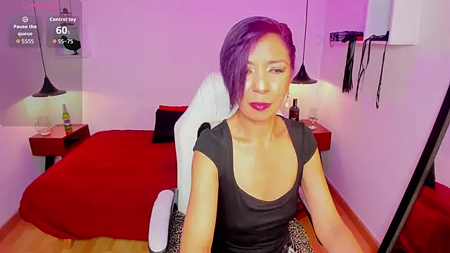 Snapshot of Trinityy__ chatting on 15, 7, 2026 Trinityy online show from 15, 7, 2026