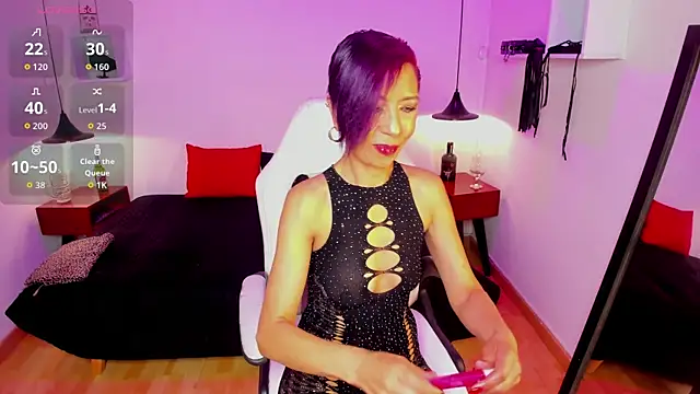 Snapshot of Trinityy__ chatting on 8, 7, 2026 Trinityy online show from 8, 7, 2026