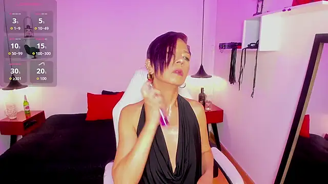 Snapshot of Trinityy__ chatting on 18, 7, 2026 Trinityy online show from 18, 7, 2026