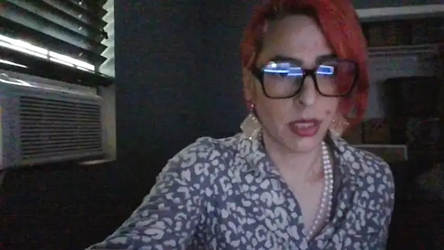 mayra mayhem online show from 16, 4, 2026