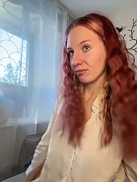 Hera Mark online show from 5, 11, 2025