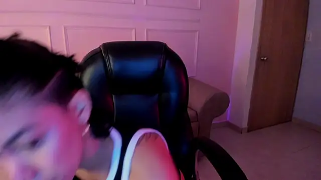 aitana kahlo online show from 12, 1, 2026