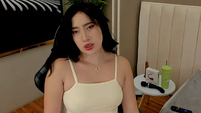 Snapshot of Skyyle_ chatting on 17, 6, 2026 Skyyle online show from 17, 6, 2026