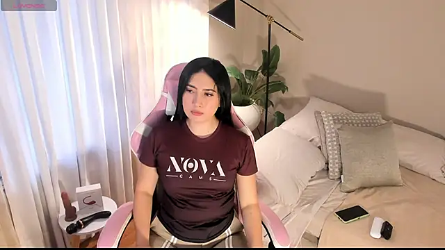 Skyyle  online show from 25, 9, 2025