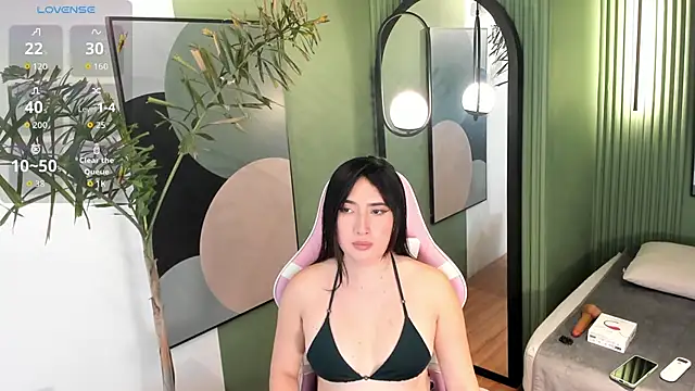 Skyyle  online show from 13, 9, 2025