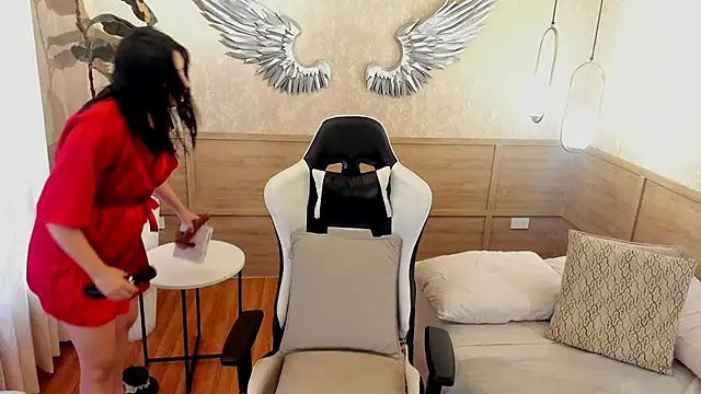 Skyyle  online show from 30, 10, 2025