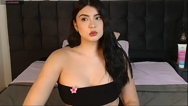 Snapshot of Sweety_Nicole_ chatting on 7, 11, 2025 Sweety Nicole online show from 7, 11, 2025